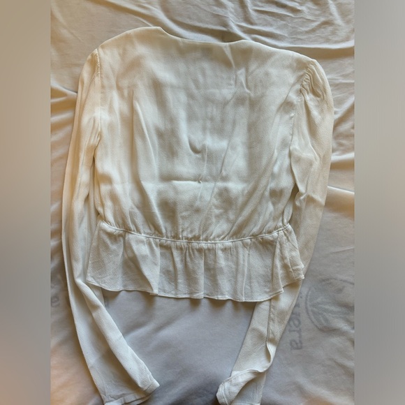 Sunday Best tie front blouse - Picture 3 of 4